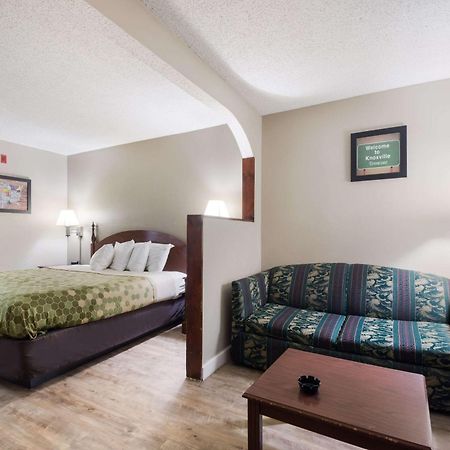 Econo Lodge Inn & Suites East Knoxville Exterior foto